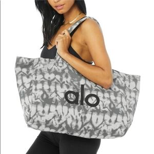 NEW Alo Yoga Shopper Tote Grey Tie dye Large